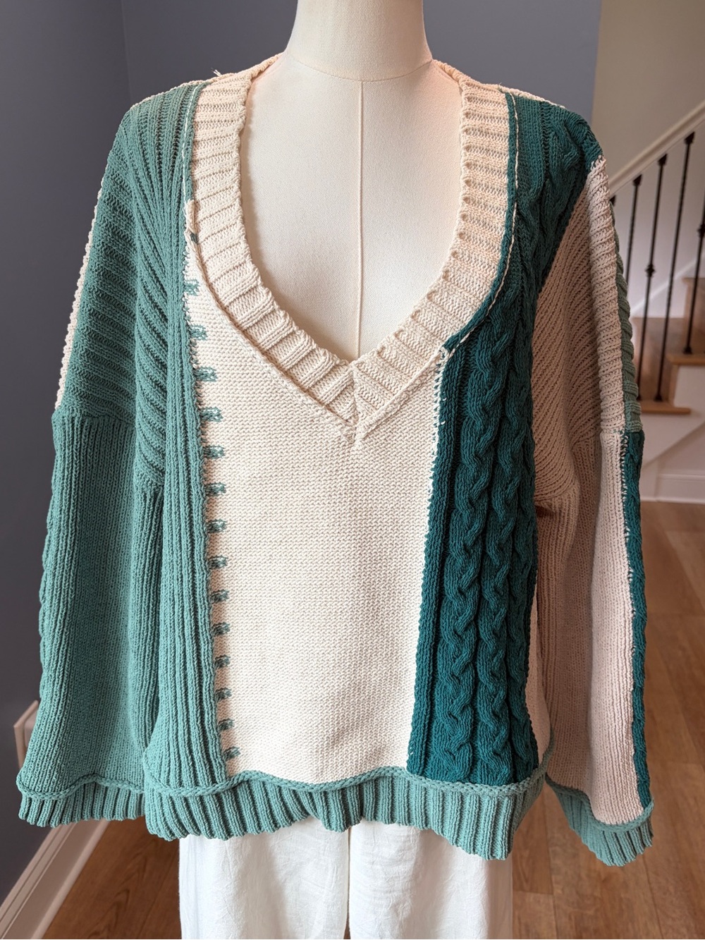 POL Cream & Sage Green Cable Knit V-Neck Oversized Sweater Small Boho